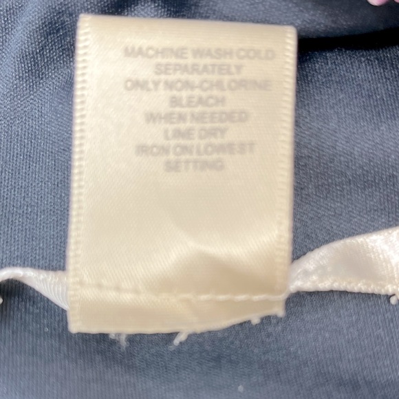 🌸3/$25 Charlotte Russe Flowy Floral Dress with Flutter Sleeves, Blue & Red Sz L - Picture 11 of 12